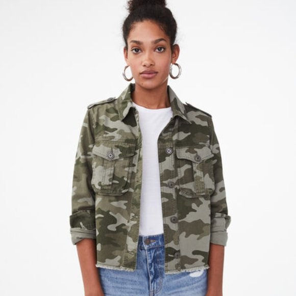 Aeropostale Jackets & Blazers - Aeropostale Cropped Camo Jacket